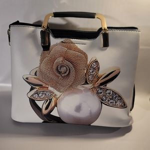 Nevenka white bag  purse tote